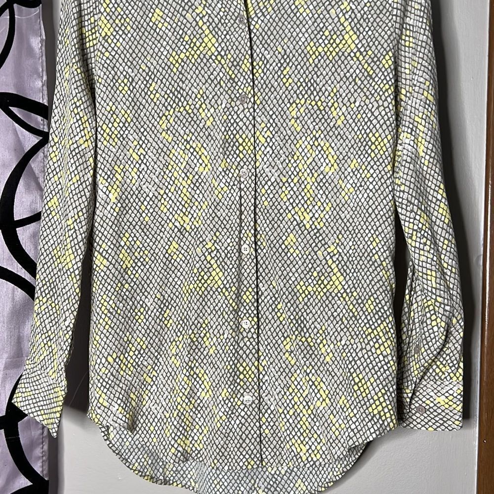 Equipment Femme Women's Size XSmall Snake Print Poplin Essential Shirt - Picture 5 of 11